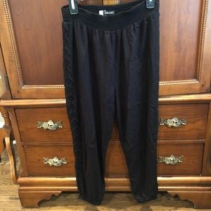 Volcom black genie pants